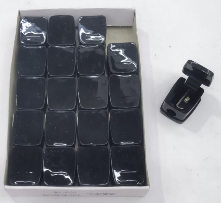 Single-Hole Cosmetic Sharpener with Flip Lid - SHP-12