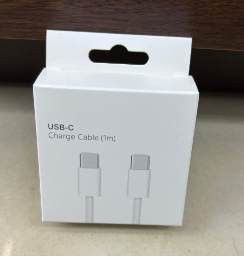 كابل Type-C إلى Type-C مضفّر 1 متر (علبة بيضاء) - موديل C-C-W