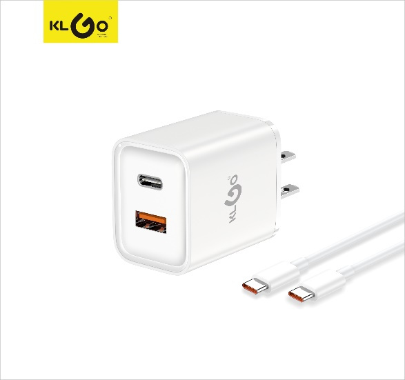 شاحن جوال سريع 35W بمخارج Type-C + USB-A + Lightning مع كابل Lightning (آيفون) - موديل PD-23